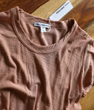 Laden Sie das Bild in den Galerie-Viewer, James Perse Baumwoll Shirt Rundhals Kurzarm
