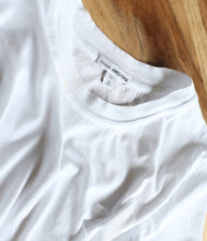 Laden Sie das Bild in den Galerie-Viewer, James Perse Baumwoll Shirt Rundhals Kurzarm
