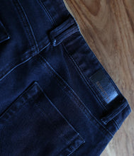 Laden Sie das Bild in den Galerie-Viewer, Seductive Jeans Claire
