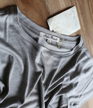 Laden Sie das Bild in den Galerie-Viewer, Stefan Brandt Seiden Shirt Fanny Kurzarm
