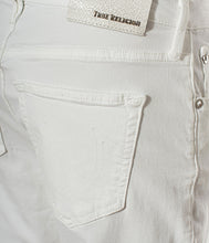 Load the image into the gallery viewer, True Religion Jeans Liv Boyfriend
