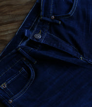 Load the image into the gallery viewer, True Religion Jeans Liv Boyfriend
