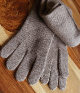 engage cashmere gloves with long cuffs