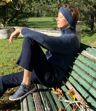 Laden Sie das Bild in den Galerie-Viewer, engage Kaschmir Pullover Stehkragen
