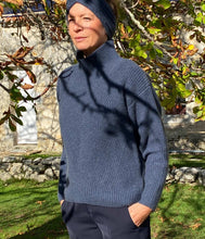 Laden Sie das Bild in den Galerie-Viewer, engage Kaschmir Pullover Stehkragen
