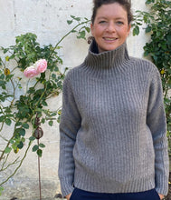 Laden Sie das Bild in den Galerie-Viewer, engage Kaschmir Pullover Zopfstrick Rollkragen
